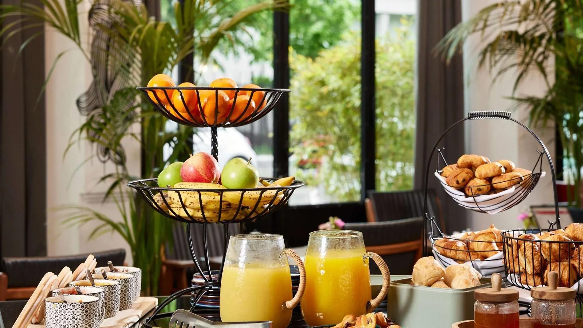Molitor & - Mgallery Collection Hotel